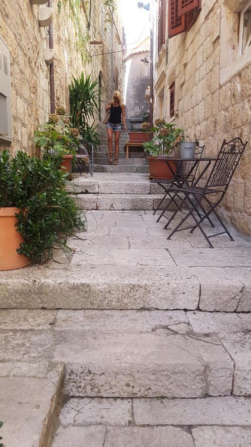 Marco'S Nest -Main Door 1 Bedroom Duplex Old Town Apartment Korcula Town Exterior photo